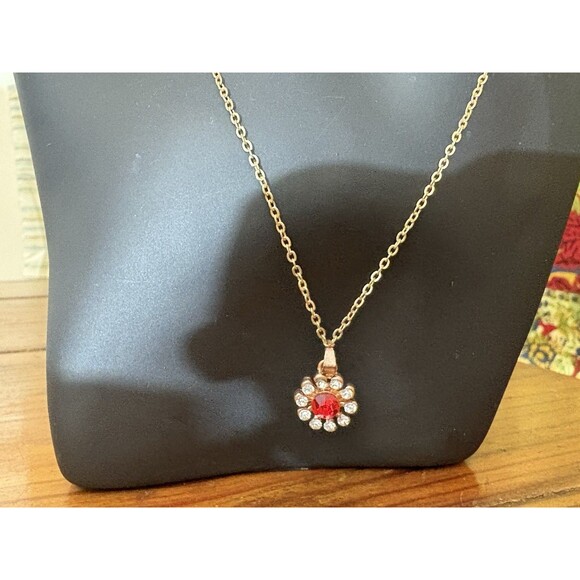 Vintage 18K Gold Plated Red/Clear Rhinestone Studded Pendant Necklace - Picture 8 of 9